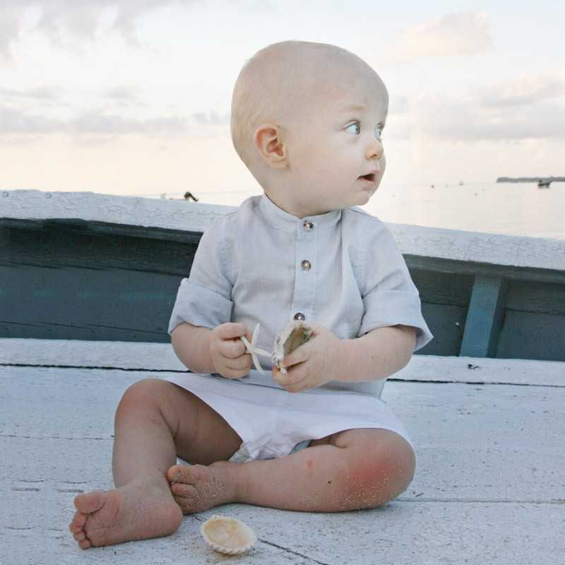 Designer baby Boys white cotton shorts with mother of pearl buttons- Little Eglantine