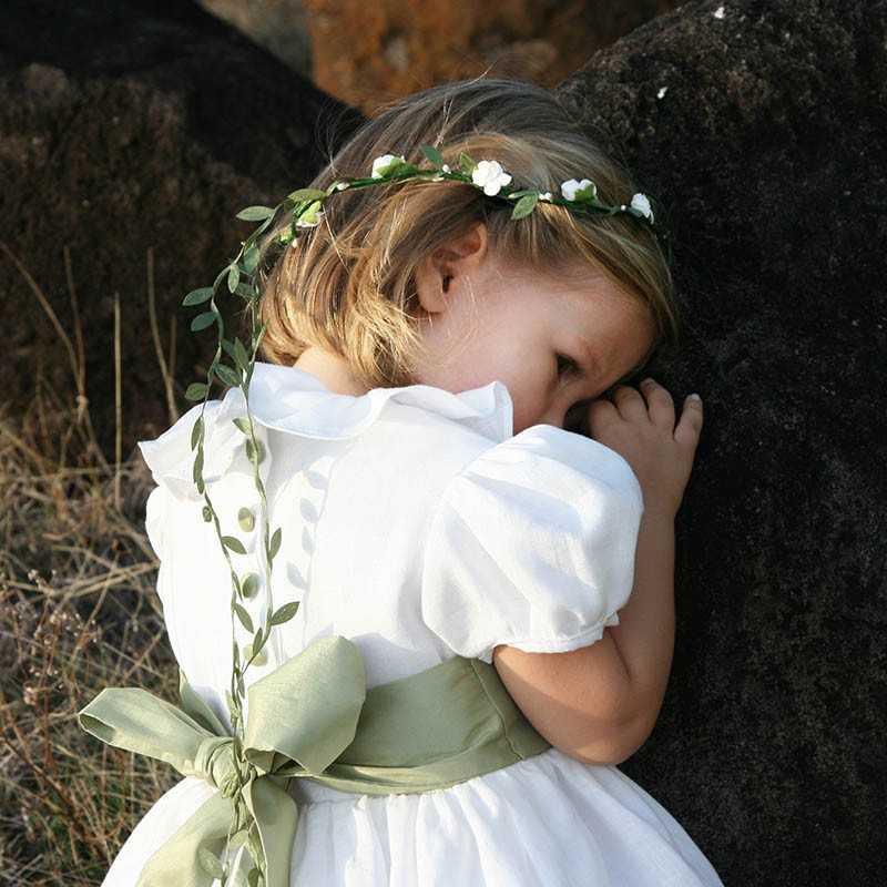 Eulalie linen flower girl dress with puff sleeves and ruffled collar by Royal designer Little Eglantine